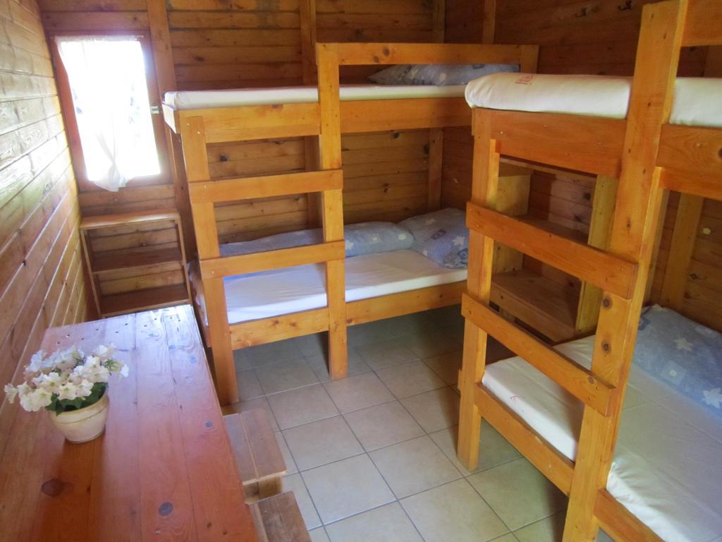 Nyirfaliget Lovaskemping Es Turistahaz Otel Nyíregyháza Dış mekan fotoğraf