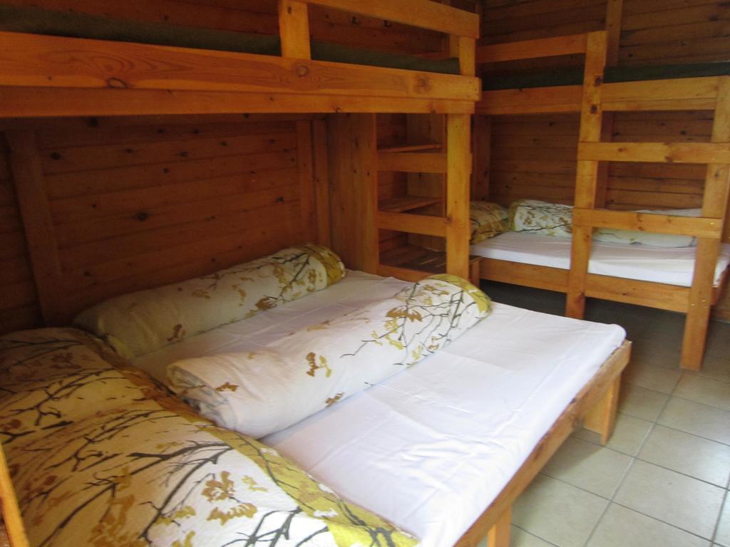 Nyirfaliget Lovaskemping Es Turistahaz Otel Nyíregyháza Dış mekan fotoğraf